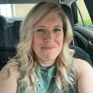 Meet your Posher, Elle